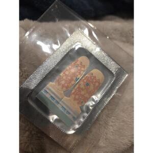 Incoco Easter Surprise New nail strips accent pack of 2. Twosie